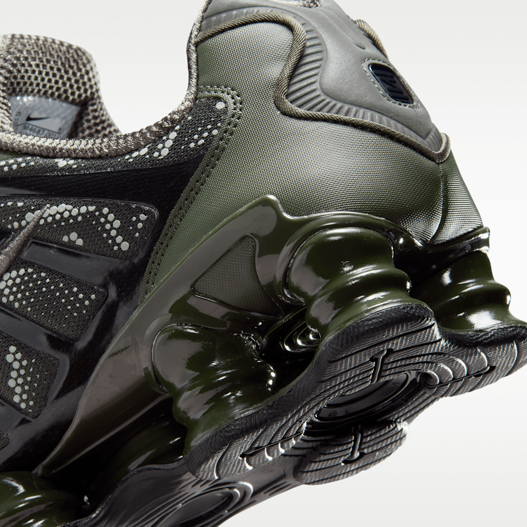 Newsprint/Black/Newsprint