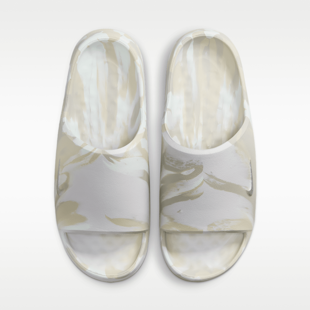 Off White/Barely Green/Spruce Aura/Off White
