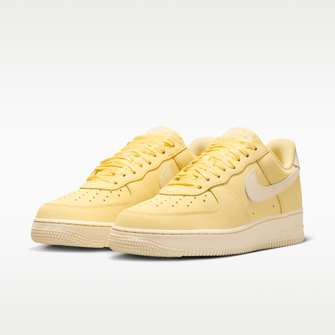 Soft Yellow/Soft Yellow/Sunbleach