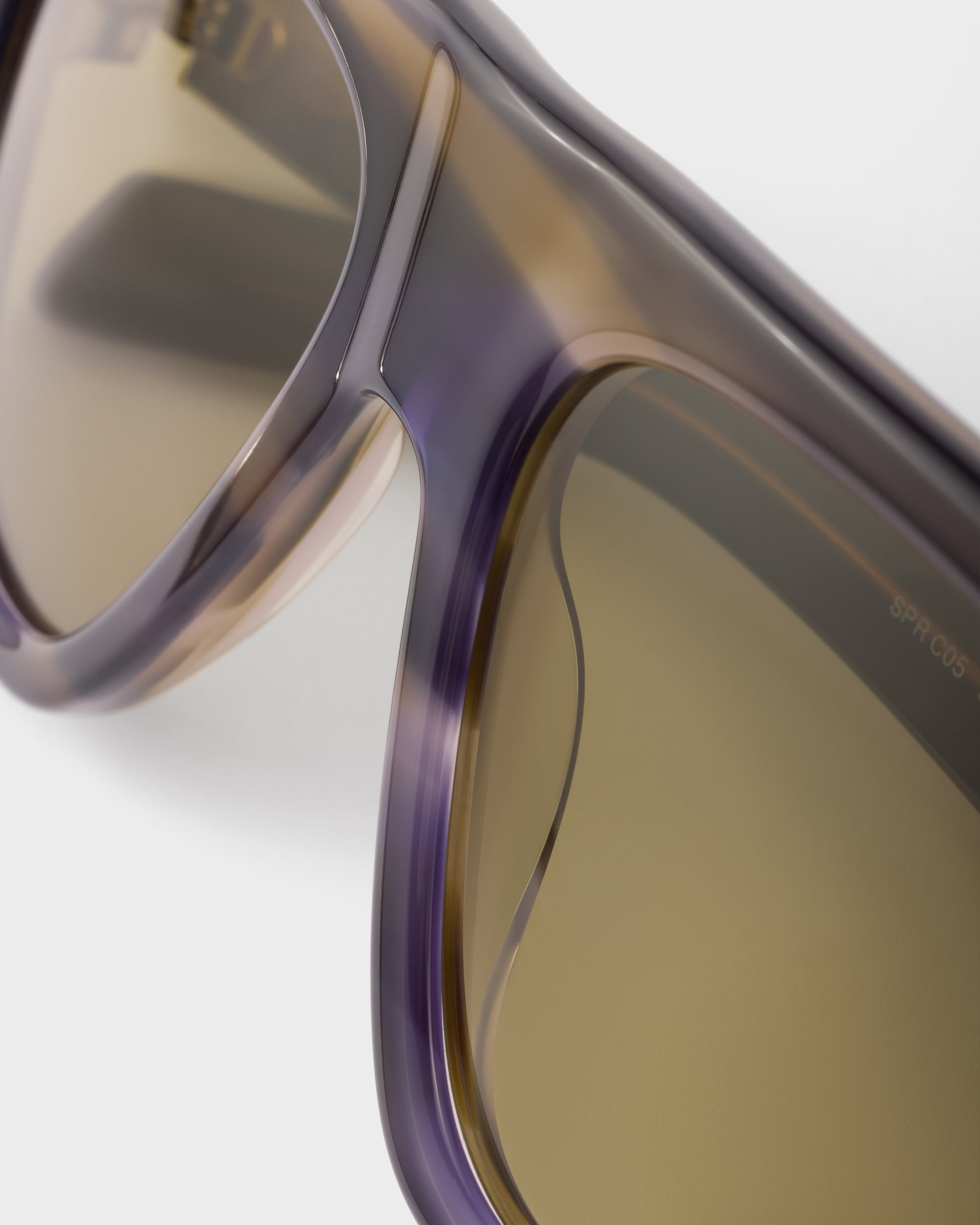 Lentes verde oliva