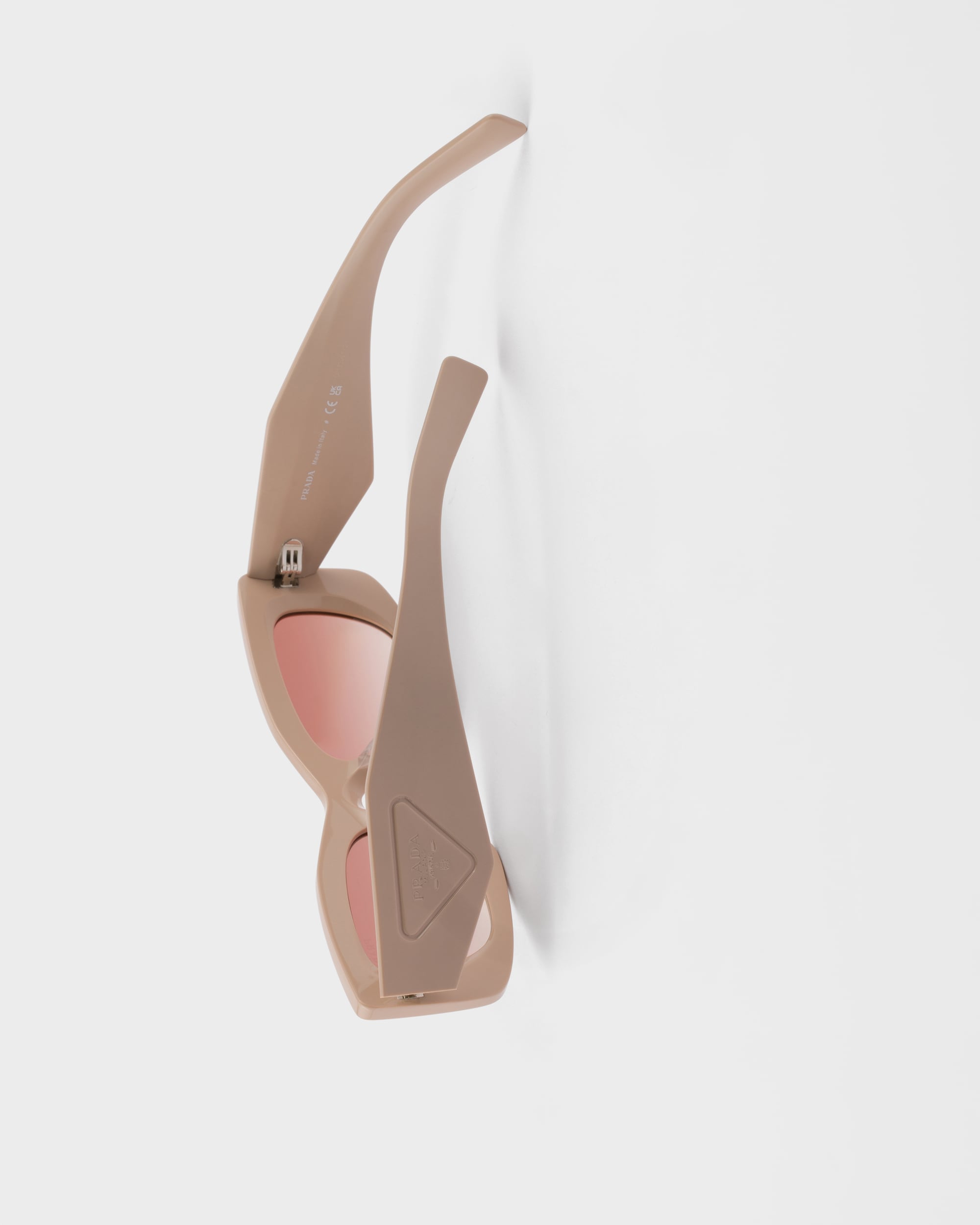 Lentes con degradado rosa empolvado