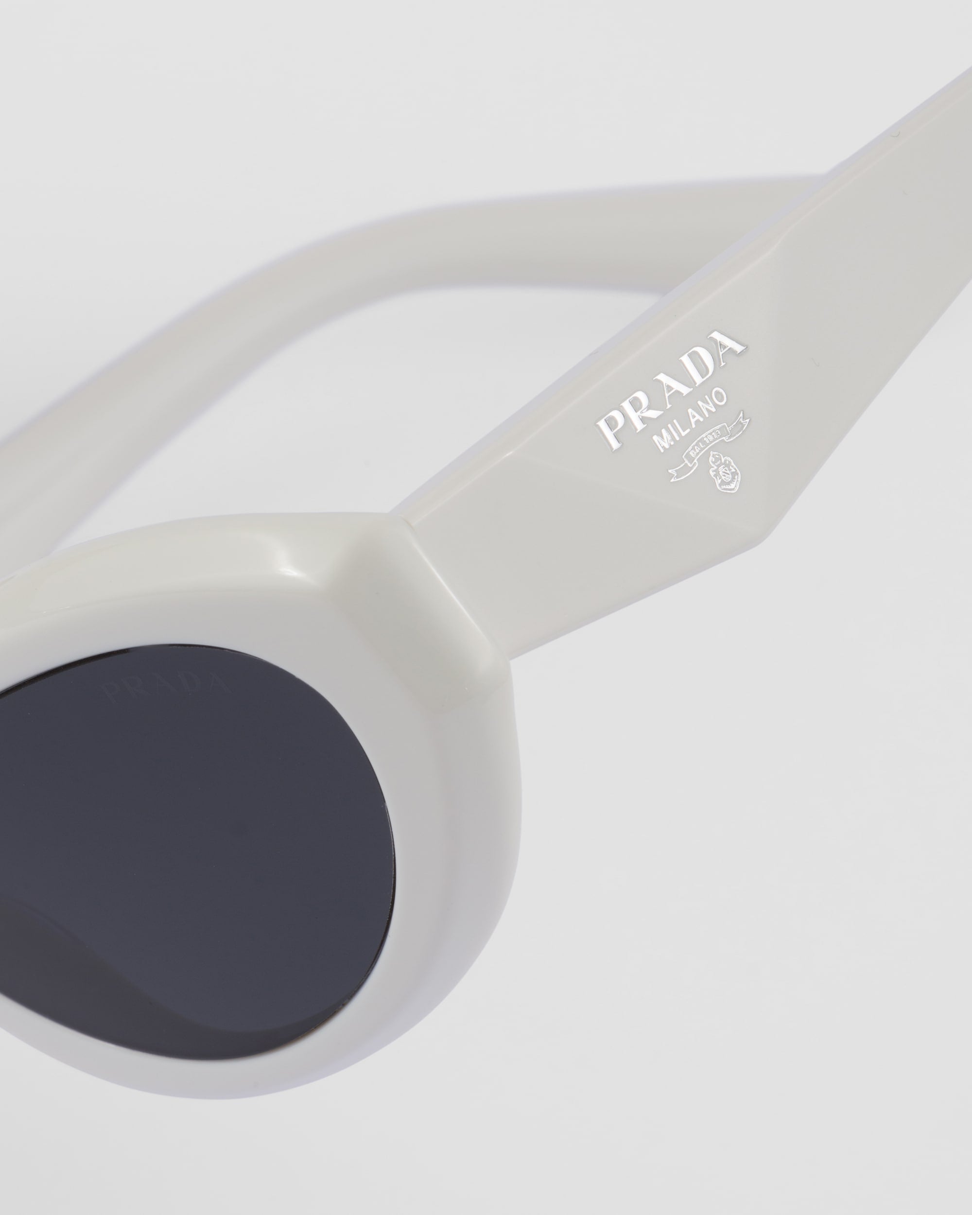Lentes gris pizarra