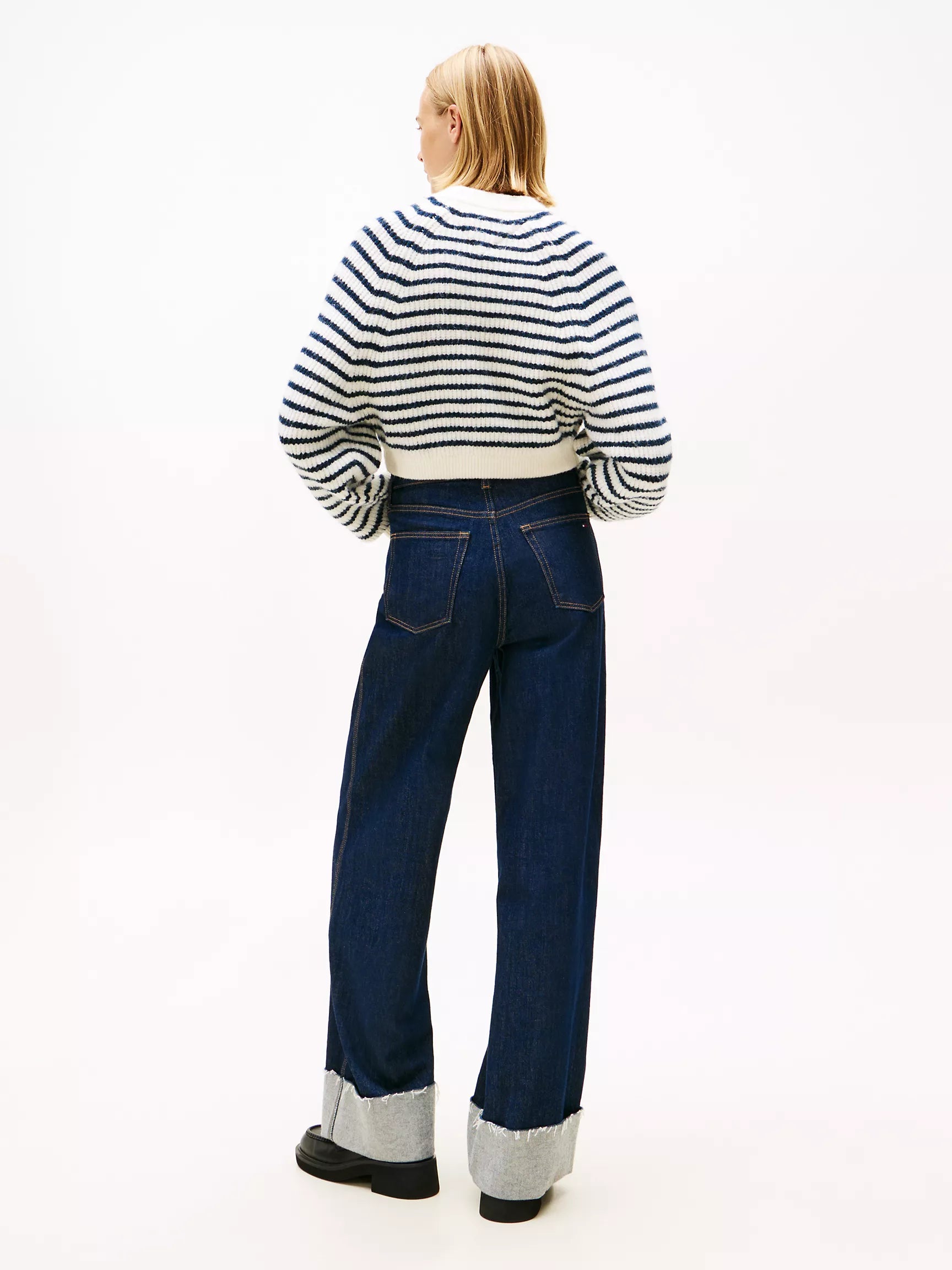 Off White / Stripe