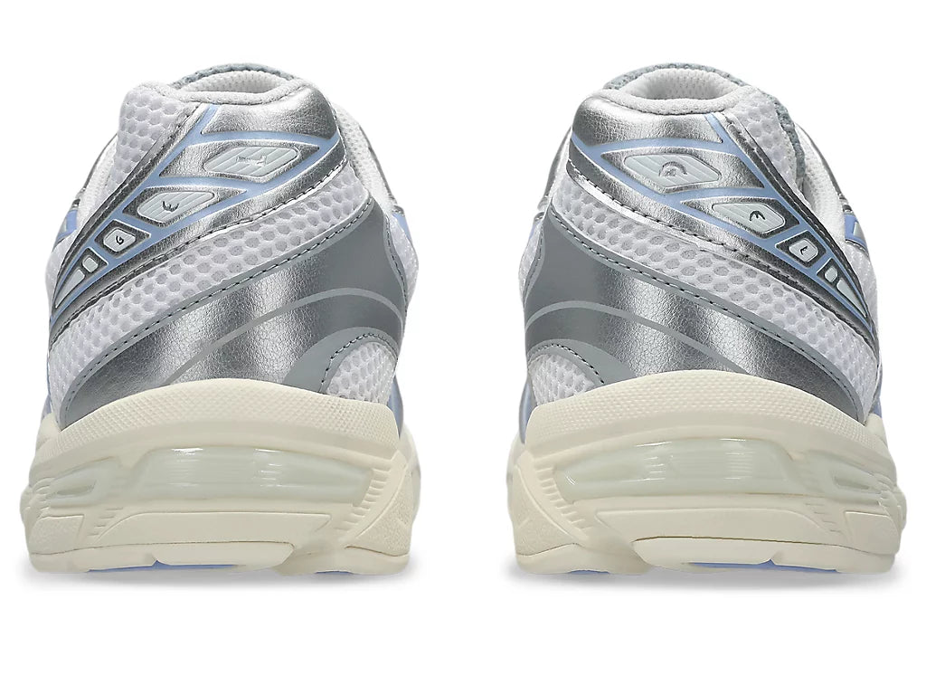 White/Light Sapphire