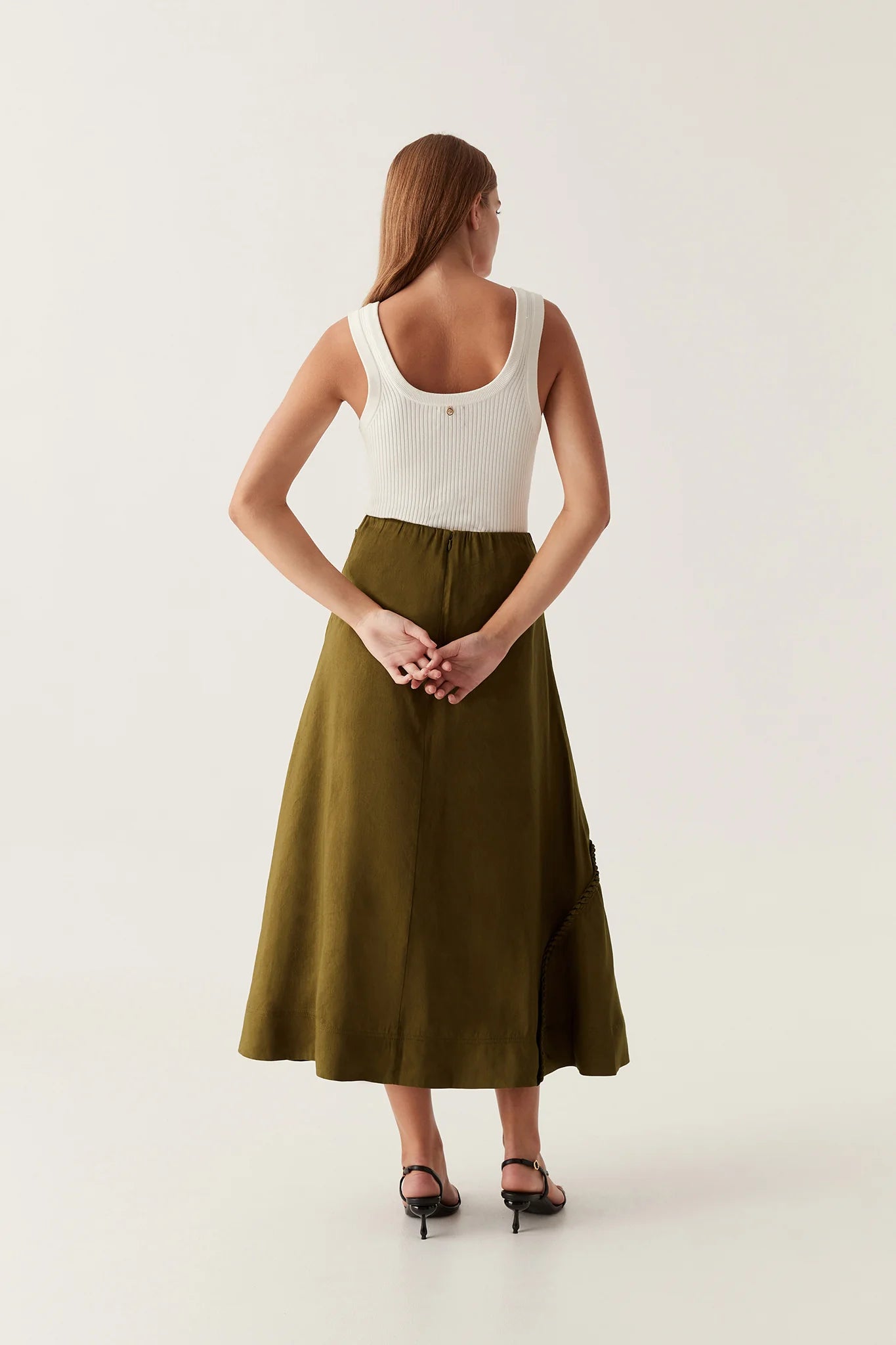 DEEP OLIVE