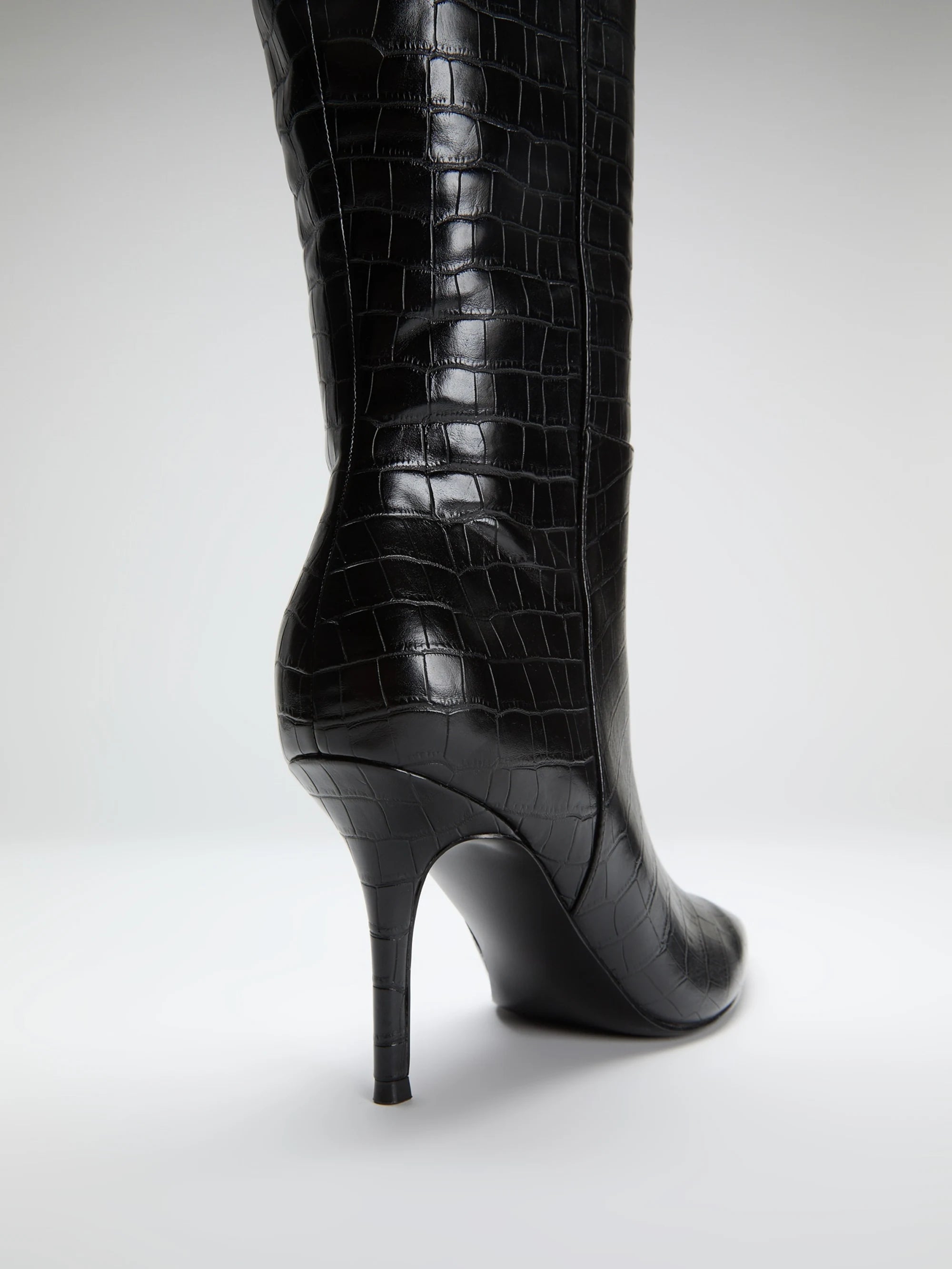 Black 002