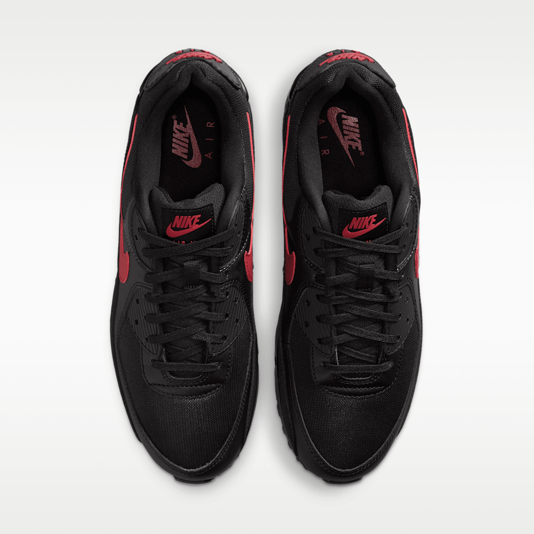 Black/Black/Tough Red