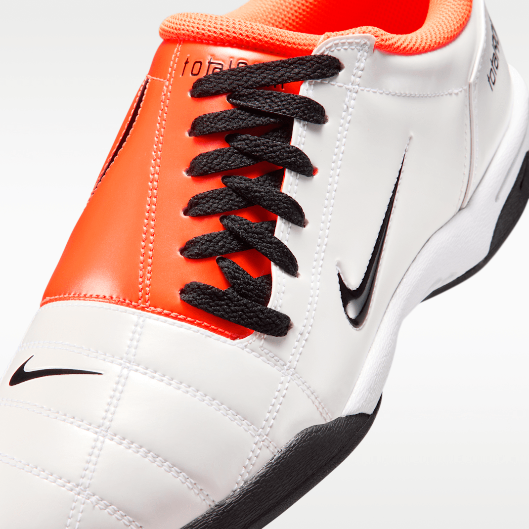 White/Total Orange/Black