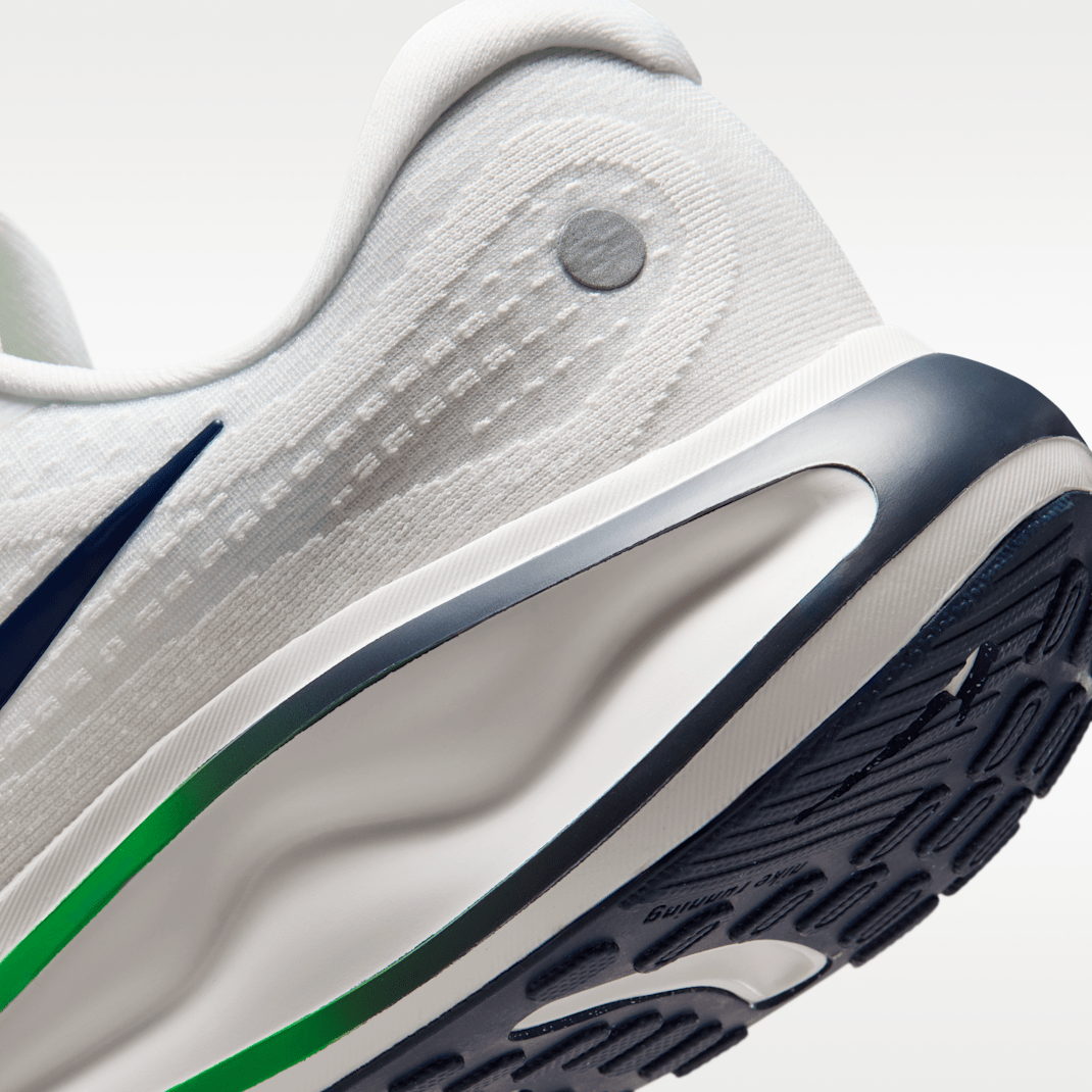 Summit White/Green Spark/White/Midnight Navy