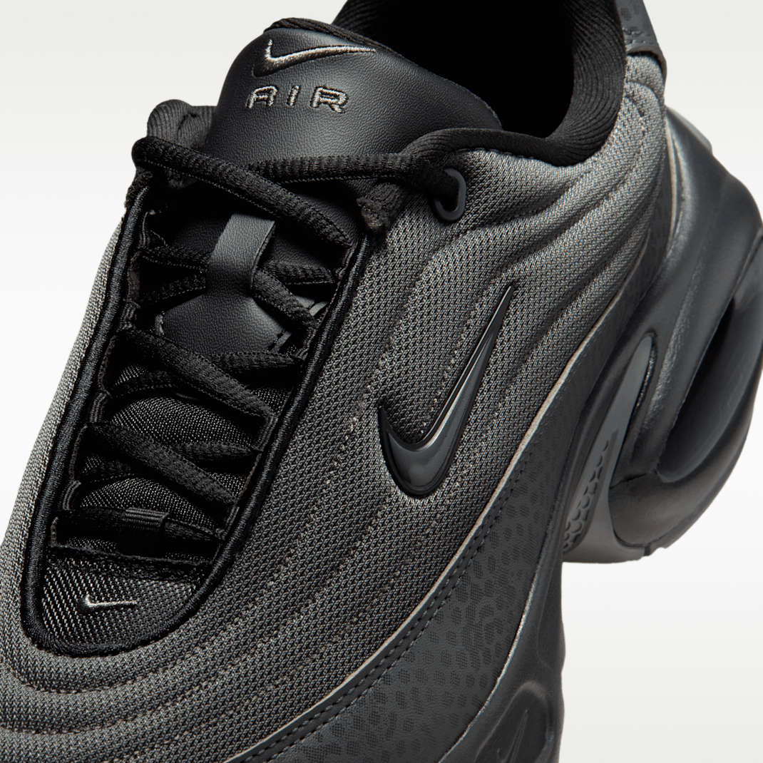 Black/Iron Grey