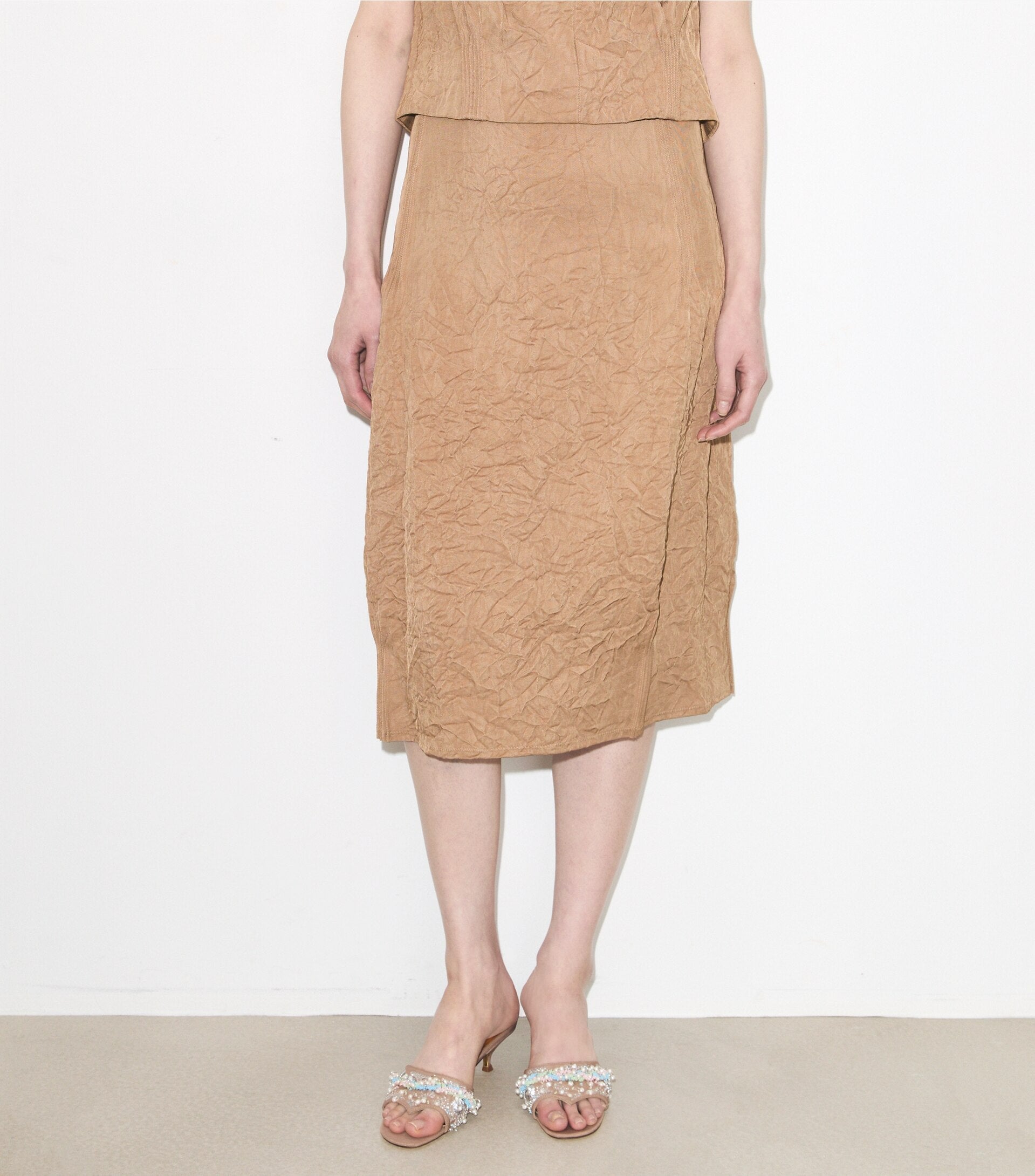 beige