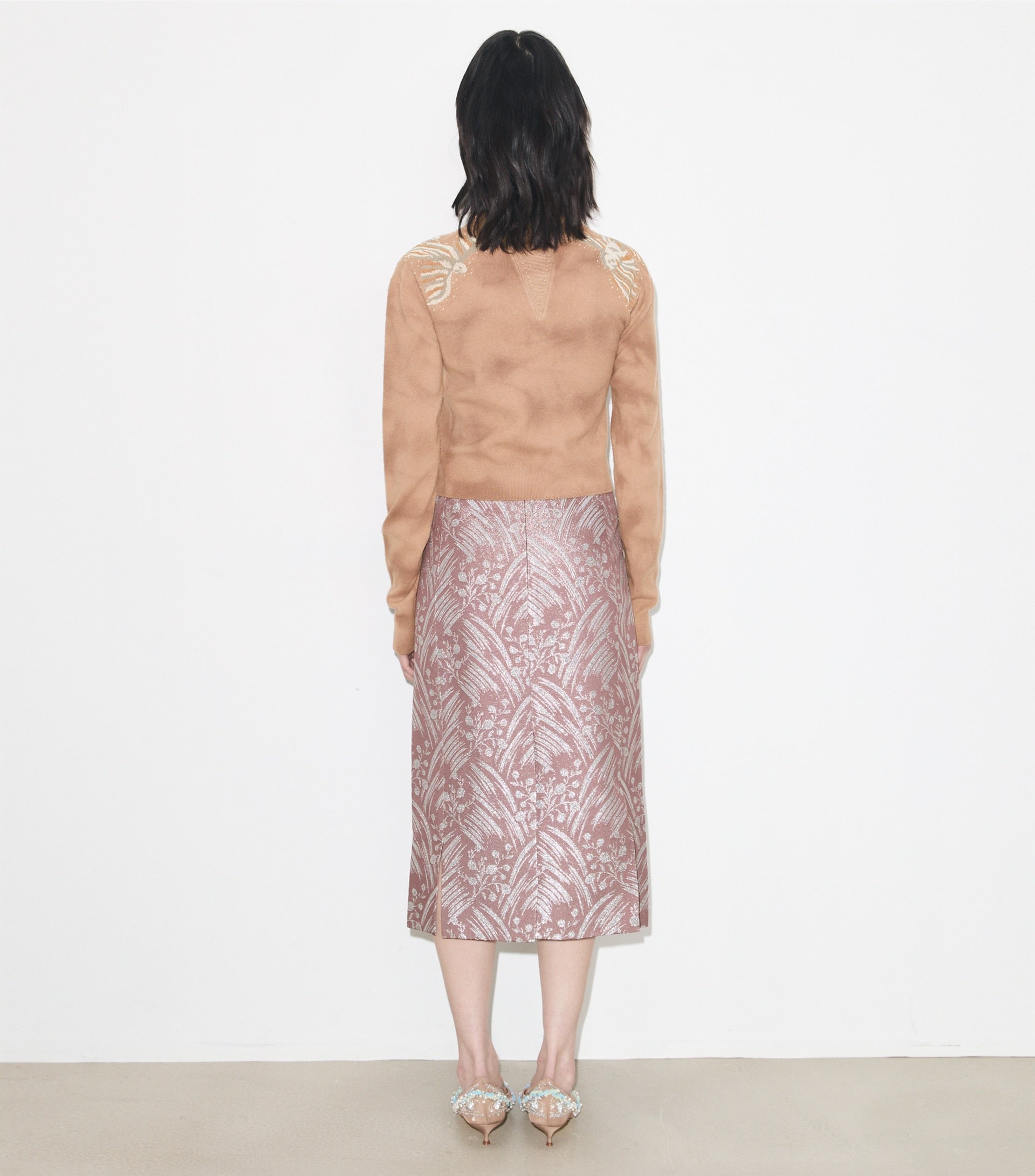 beige