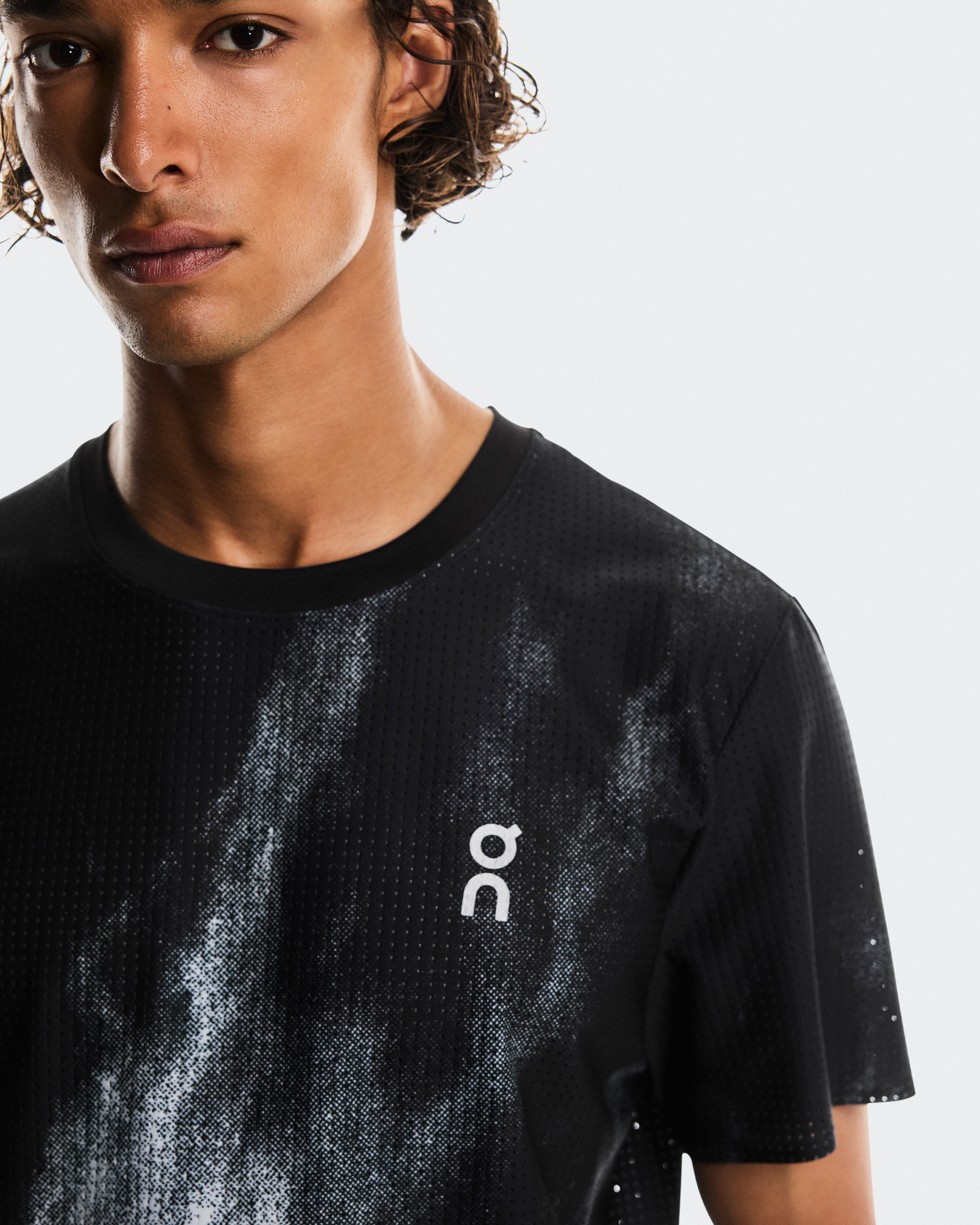 Black | Glacier