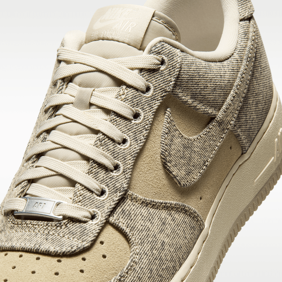 Desert Khaki/Light Khaki/Metallic Silver/Desert Khaki