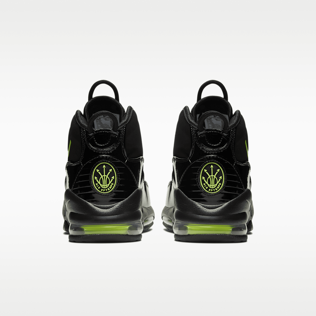 Black/Volt