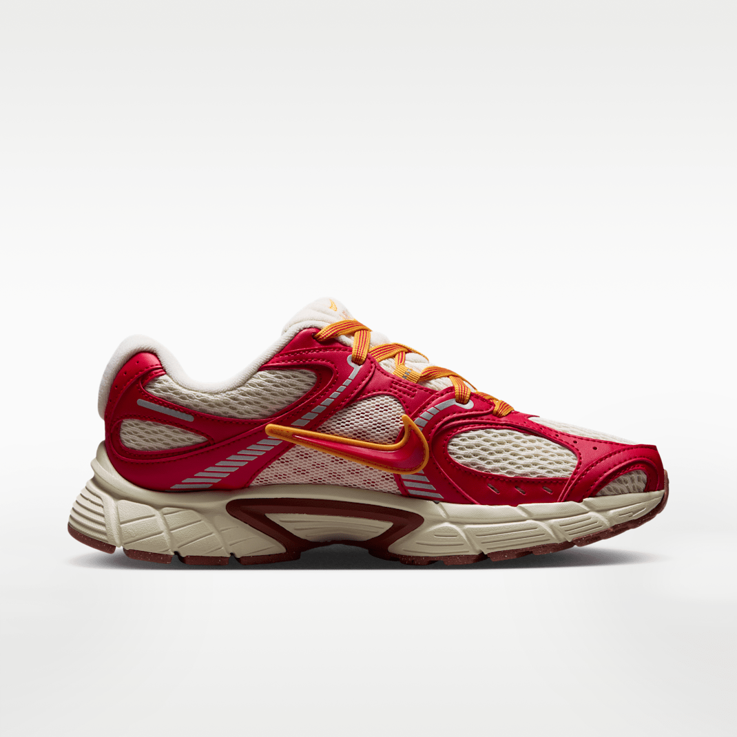 University Red/Coconut Milk/University Gold/University Red