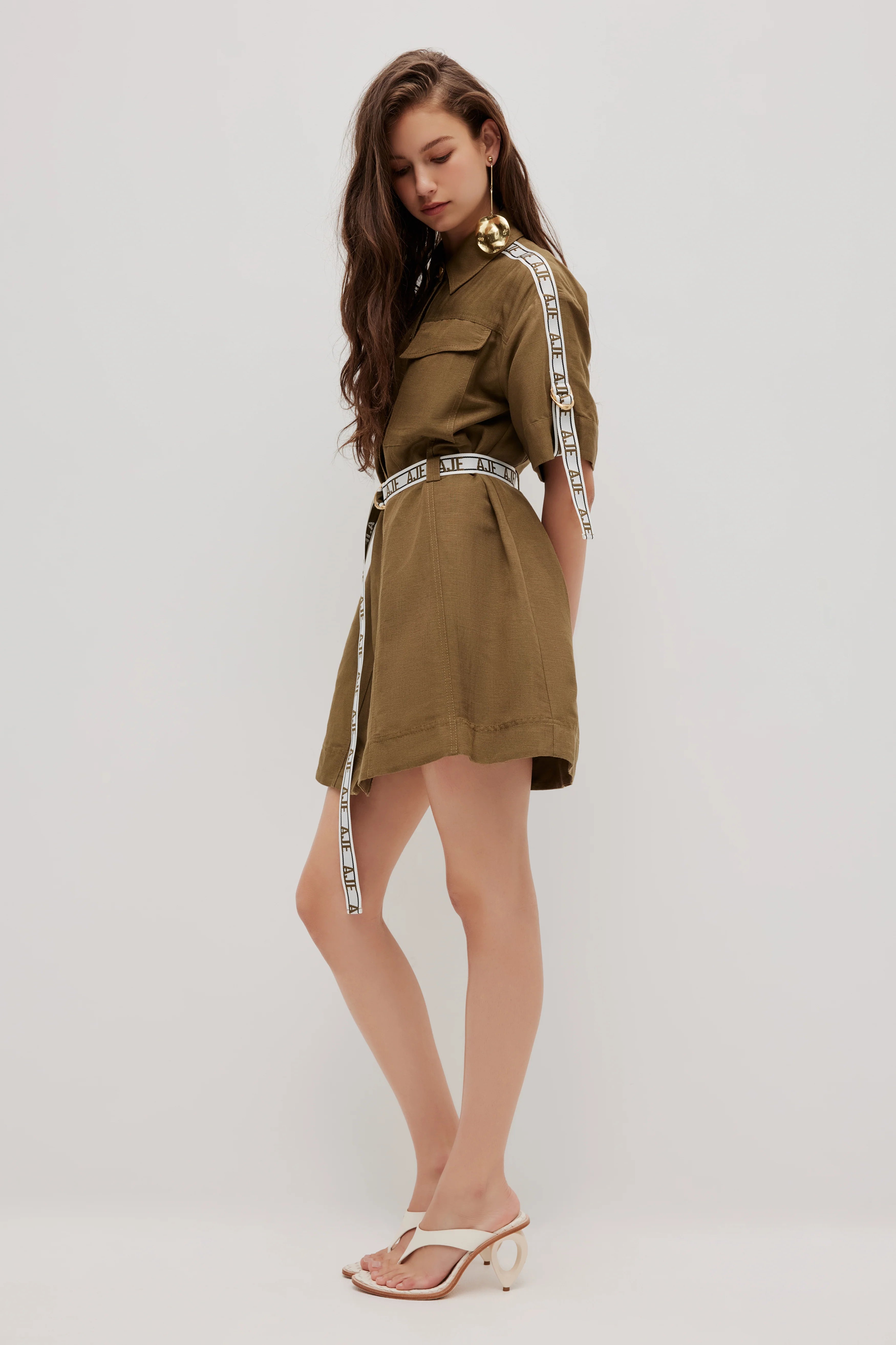 KHAKI