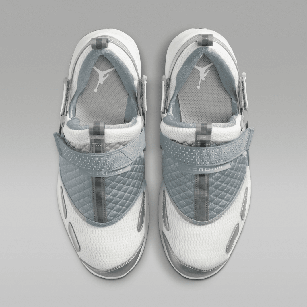Wolf Grey/Reflective Silver/Summit White