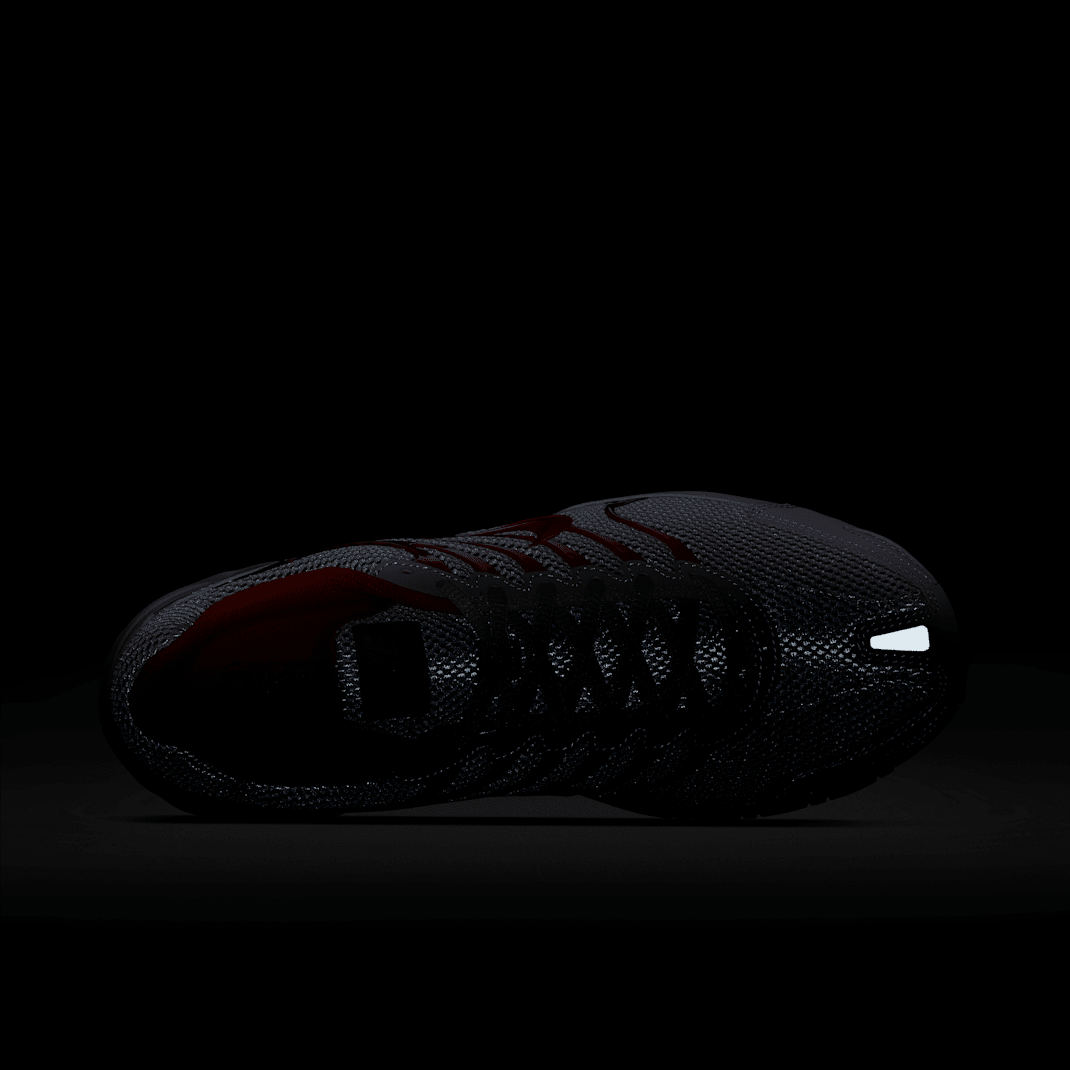 Atmosphere Grey/Black/University Red