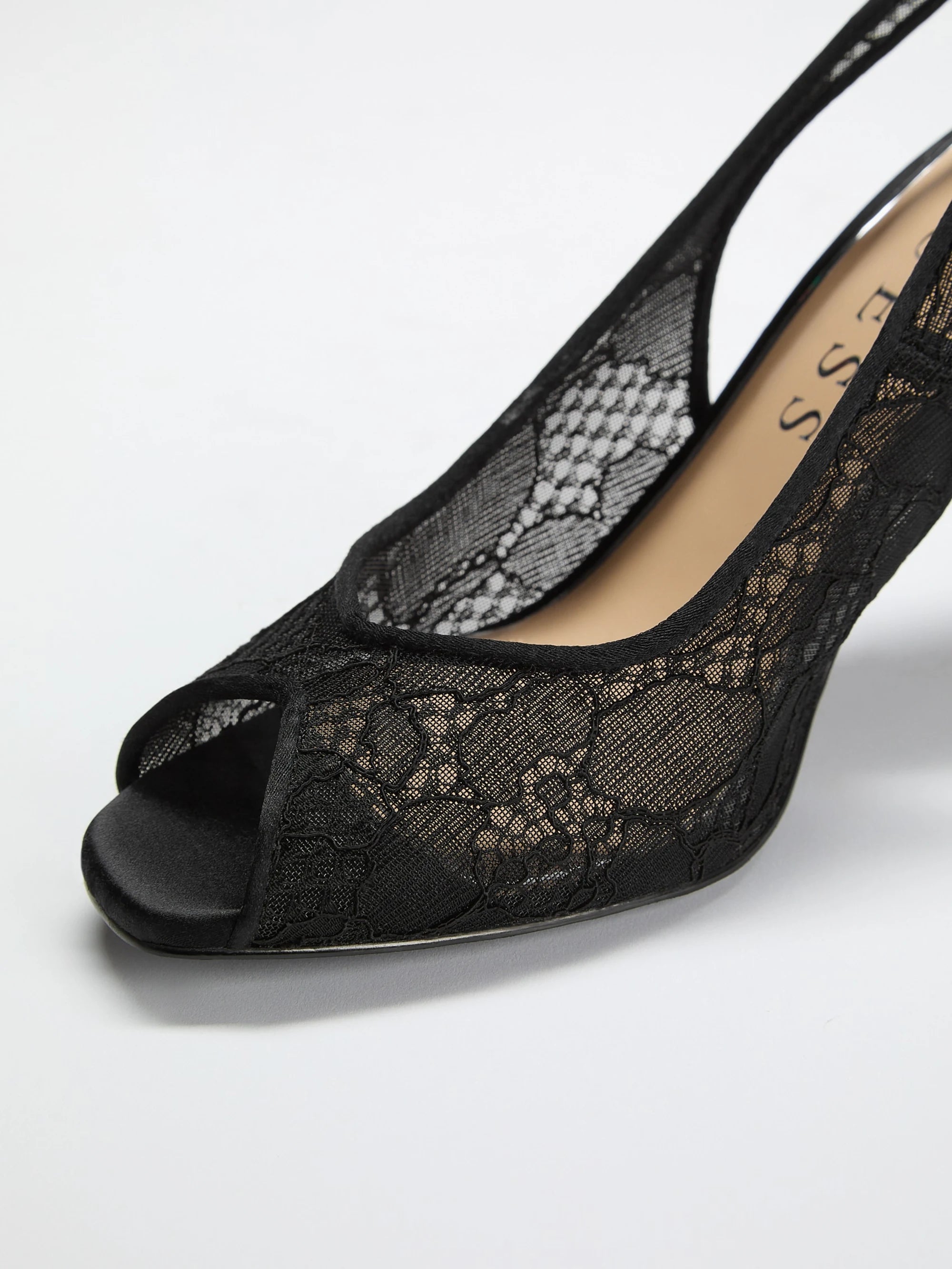 Black 001