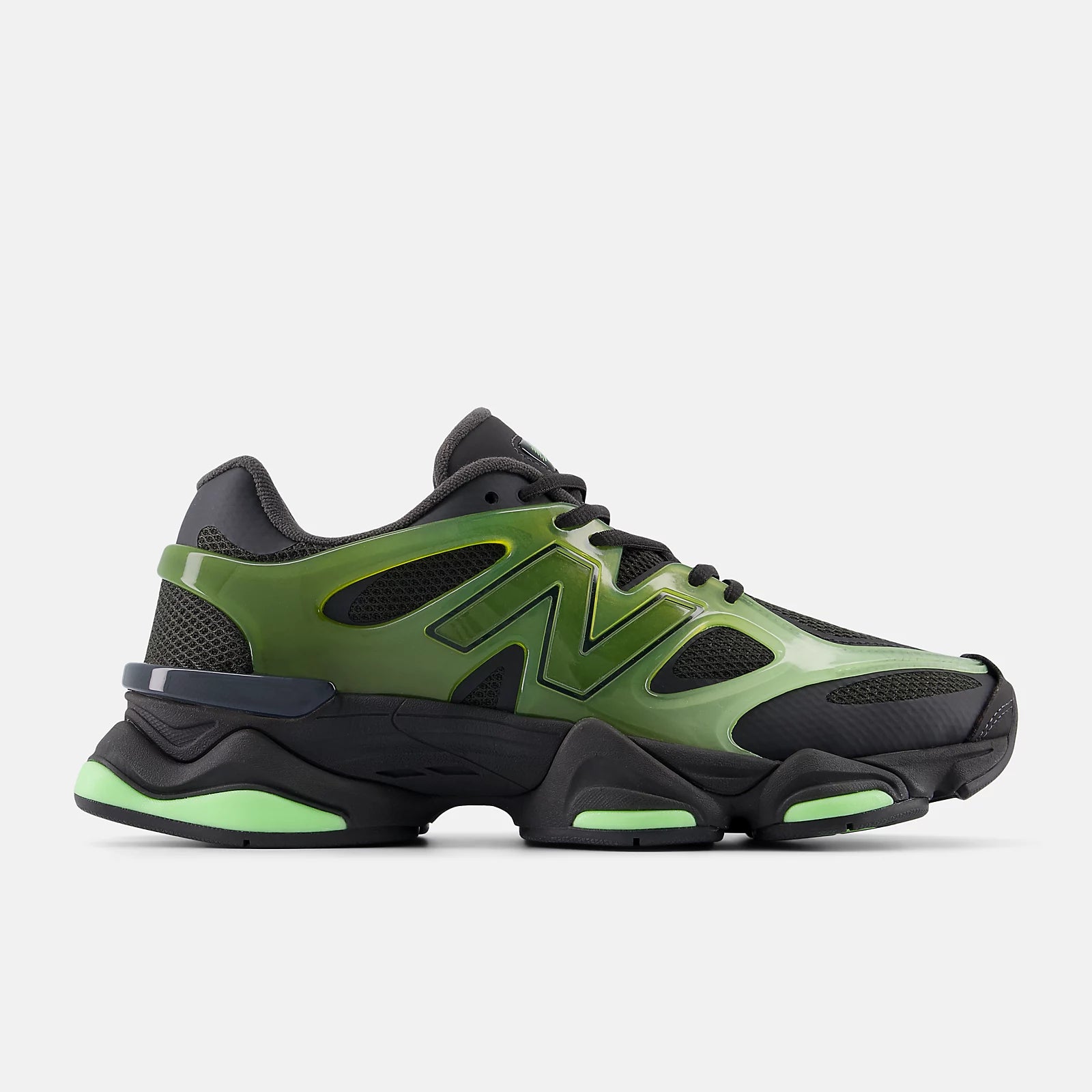 Alpine Green With Black Cement