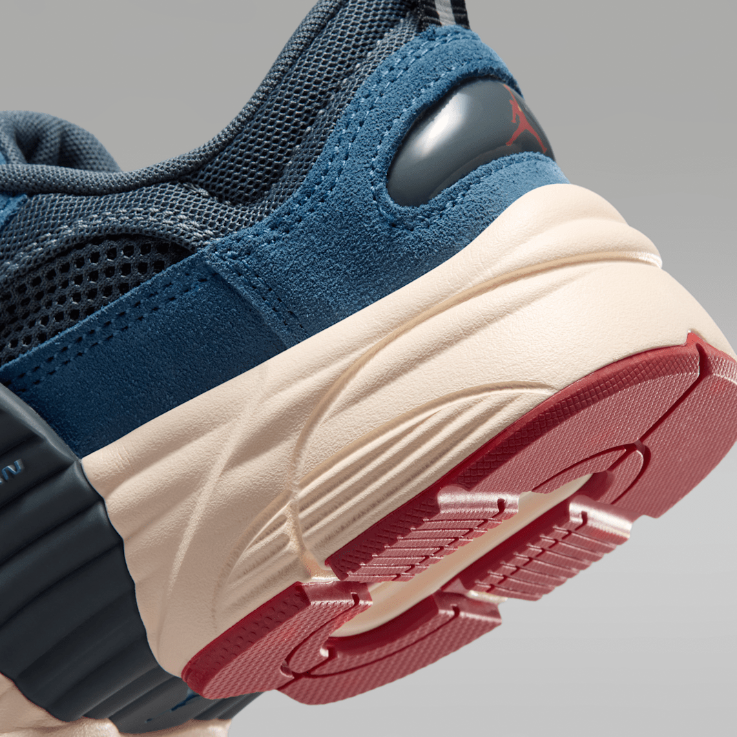 True Blue/Blue Fox/Chalk/Kinetic Green