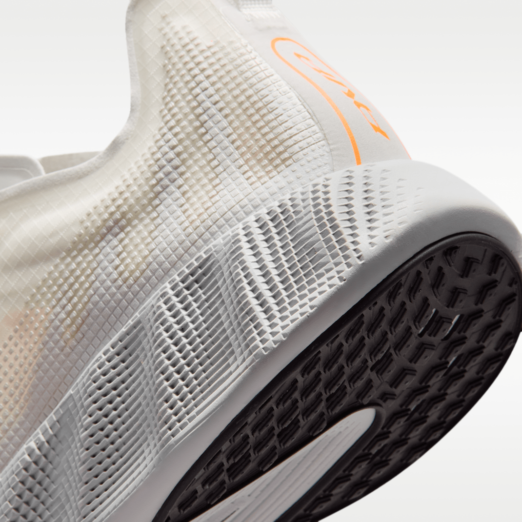 Summit White/Photon Dust/Summit White/Total Orange