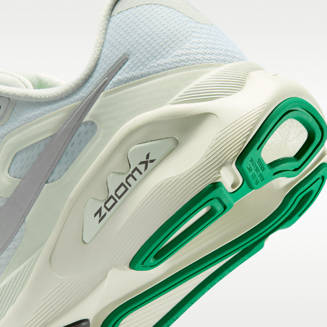 Light Silver/Coconut Milk/Barely Green/Metallic Silver