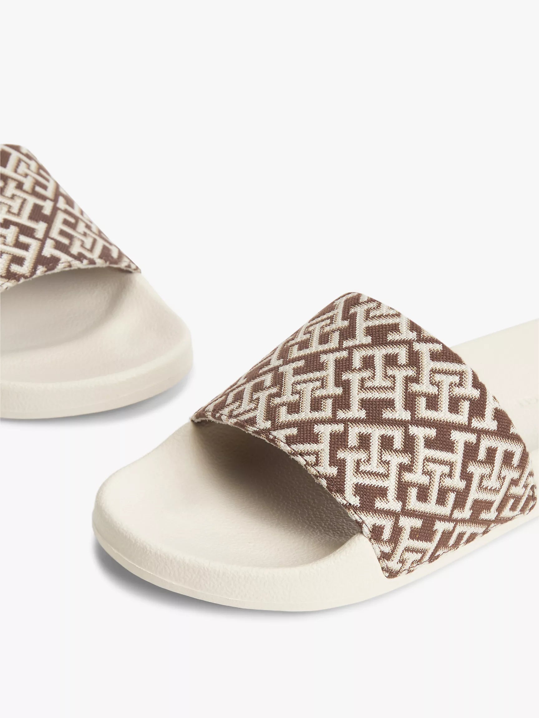 Rich Walnut