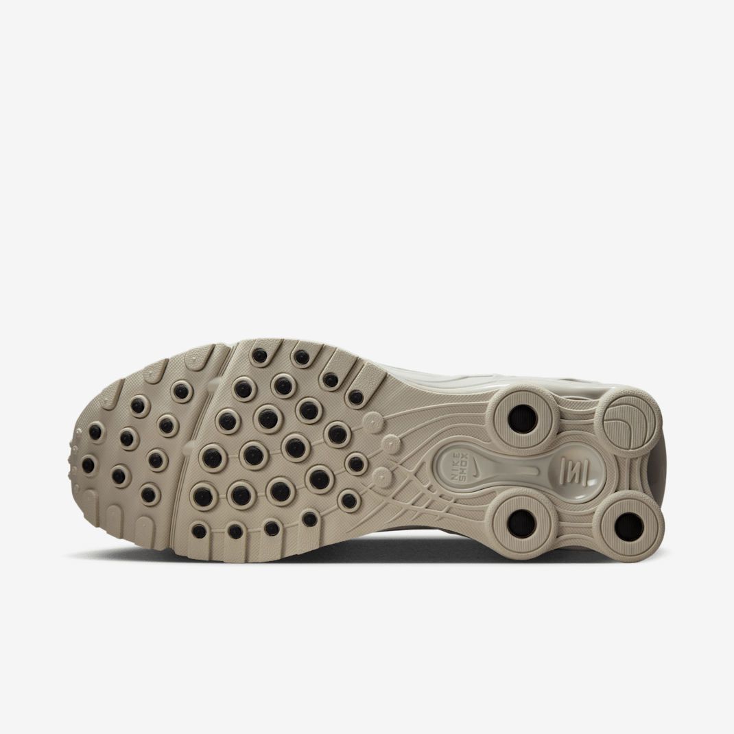 Light Bone/Black/Metallic Black