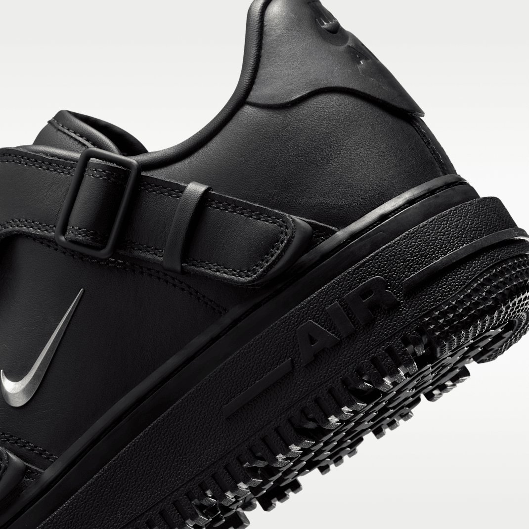 Black/Anthracite/Metallic Silver
