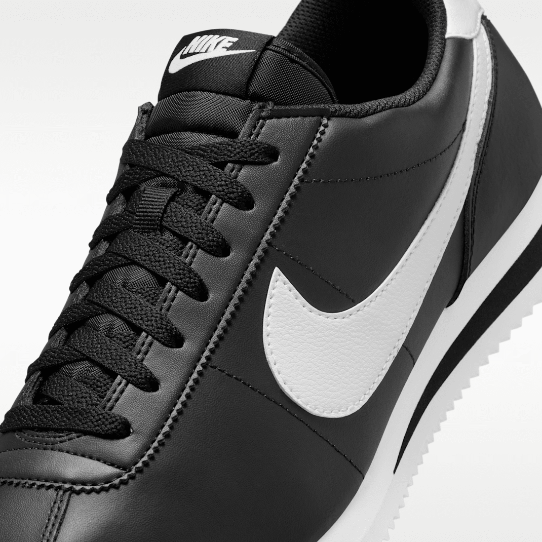 Black/White