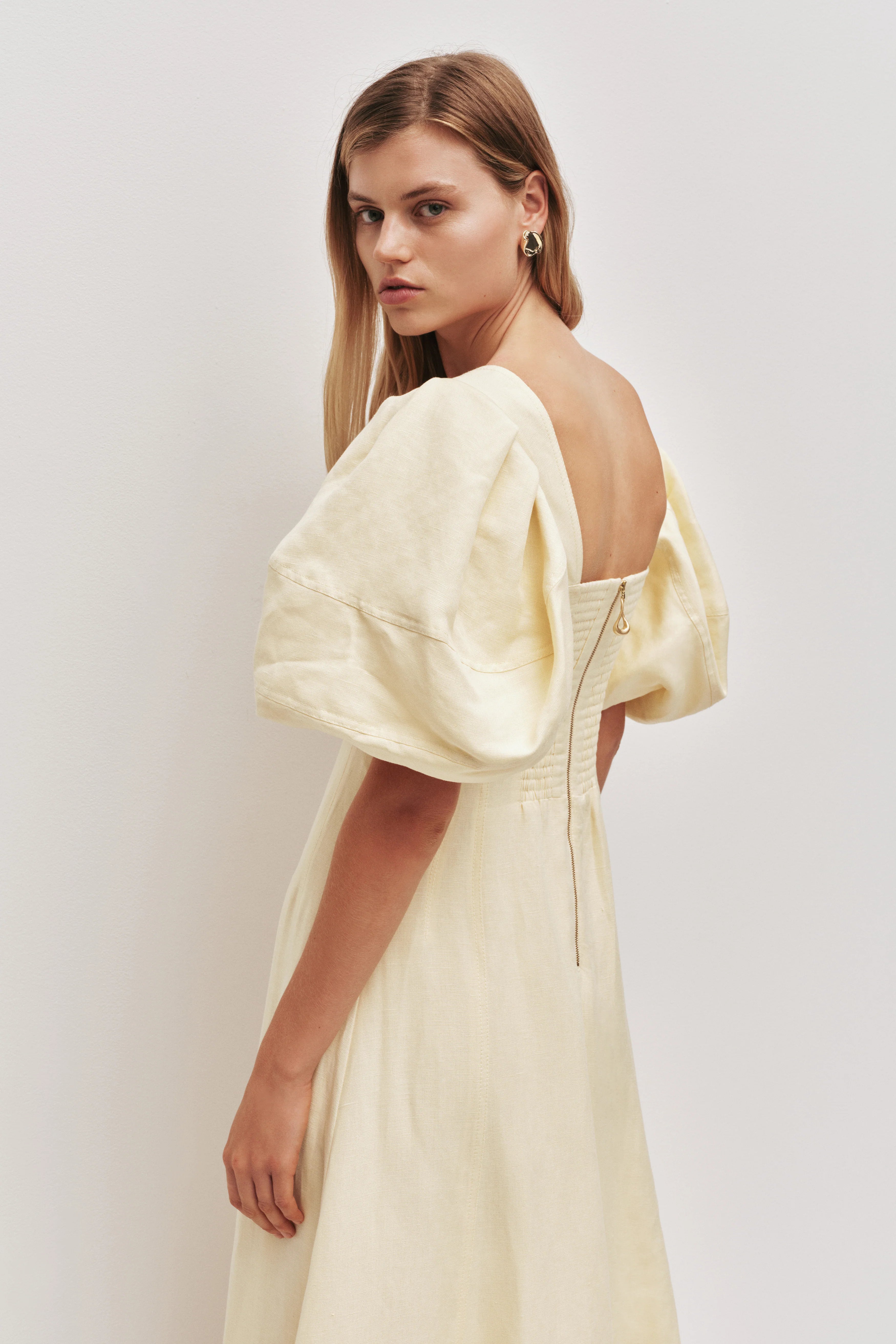 PASTEL YELLOW