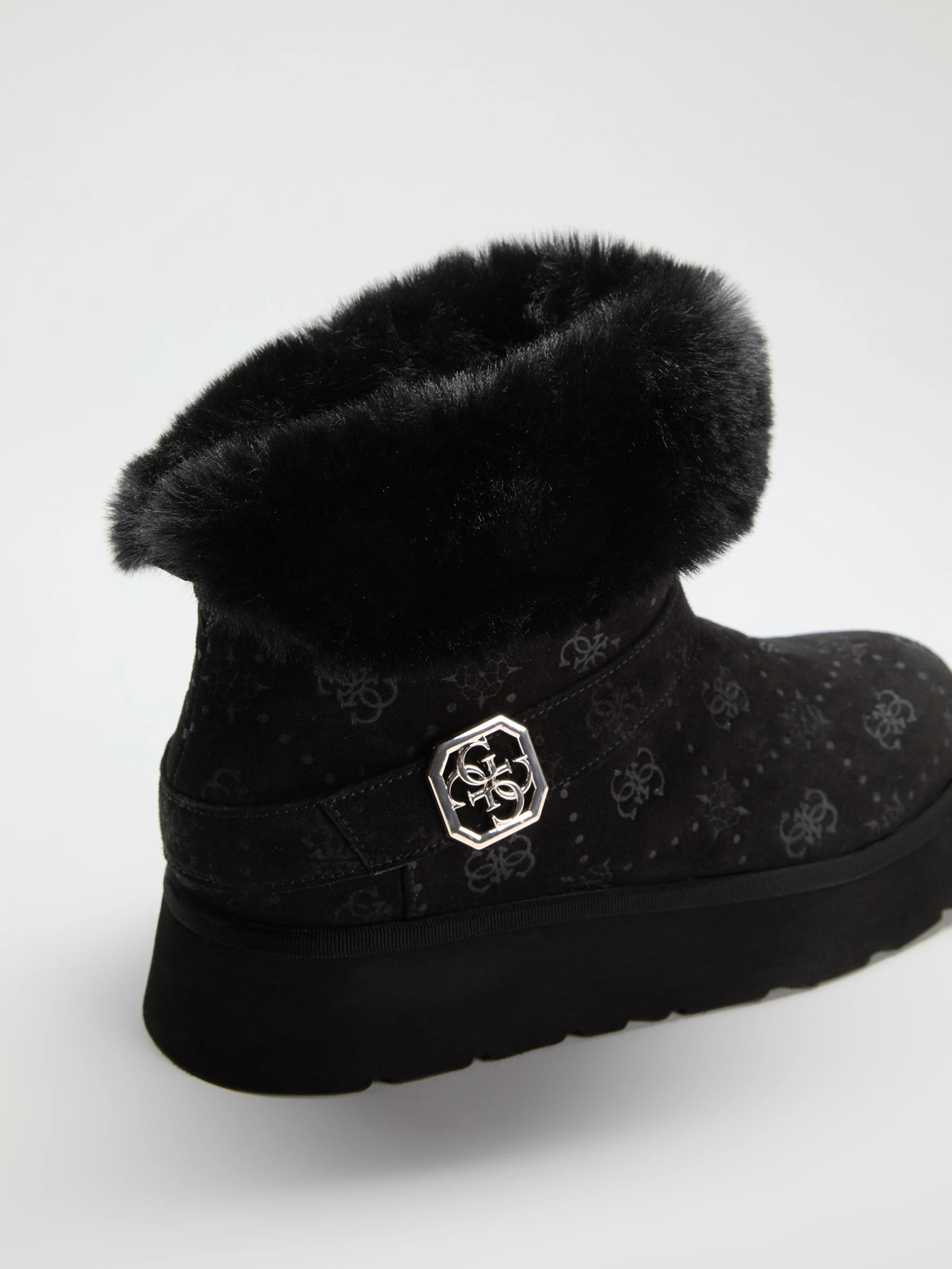 Black 001