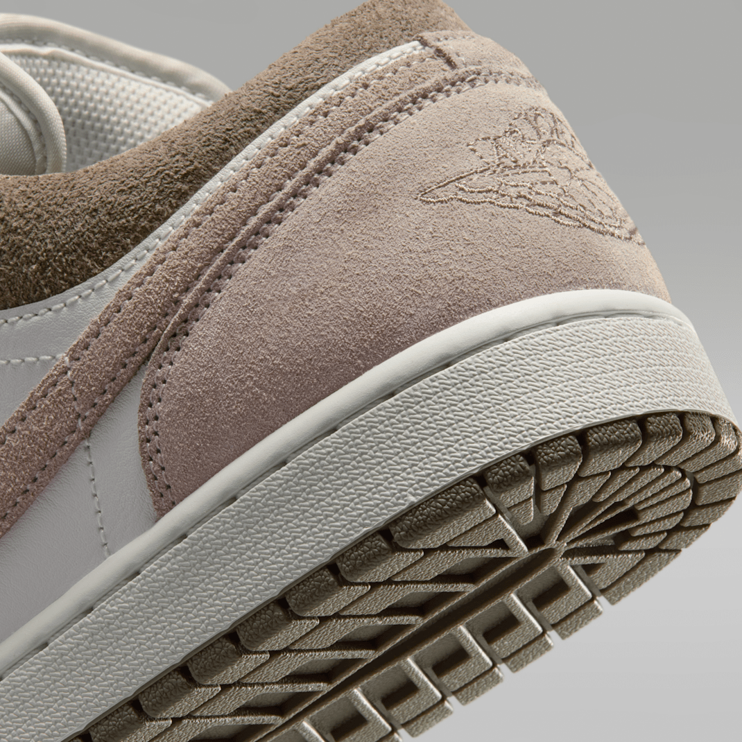 Olive Grey/Summit White/Pale Ivory/Enigma Stone 2