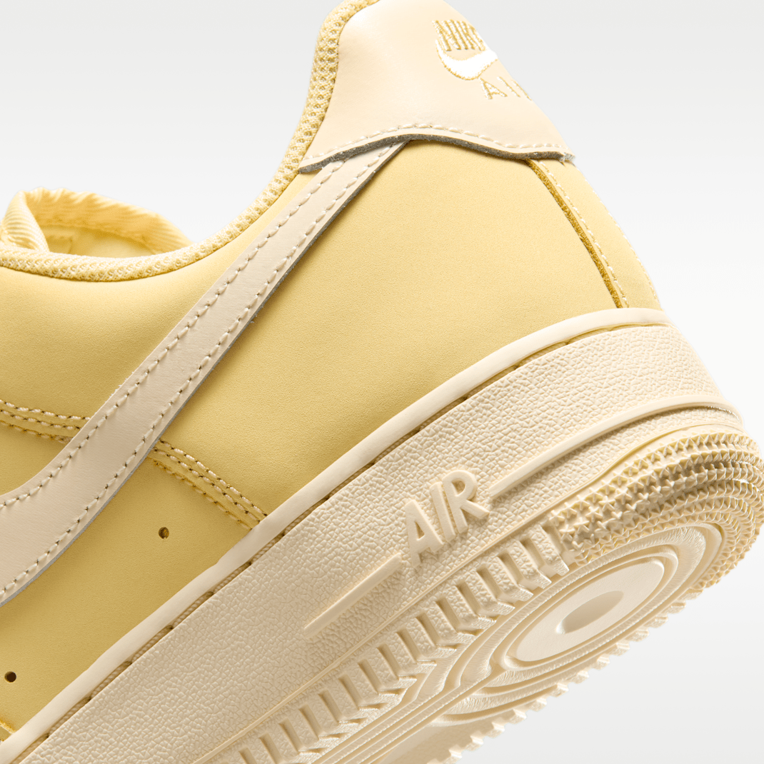 Soft Yellow/Soft Yellow/Sunbleach