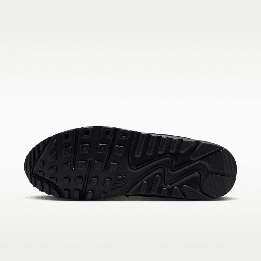 Black/Black/Tough Red