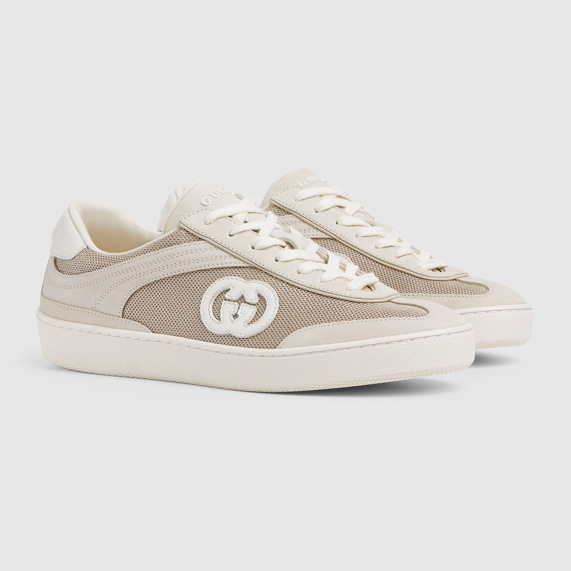 ante en beige claro