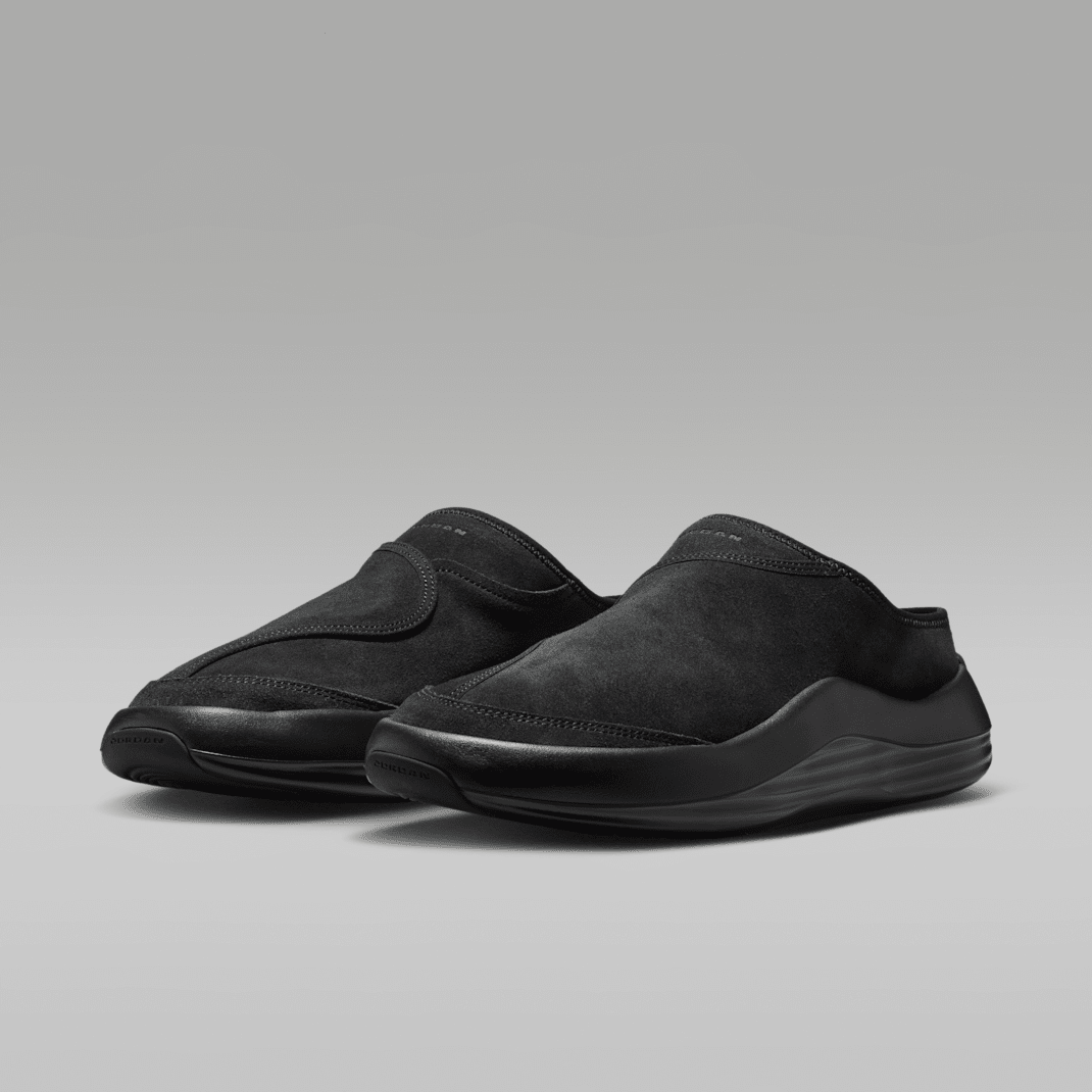 Black/Dark Smoke Grey