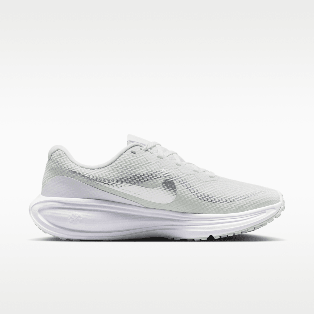 Off White/Barely Green/Malachite/Metallic Silver