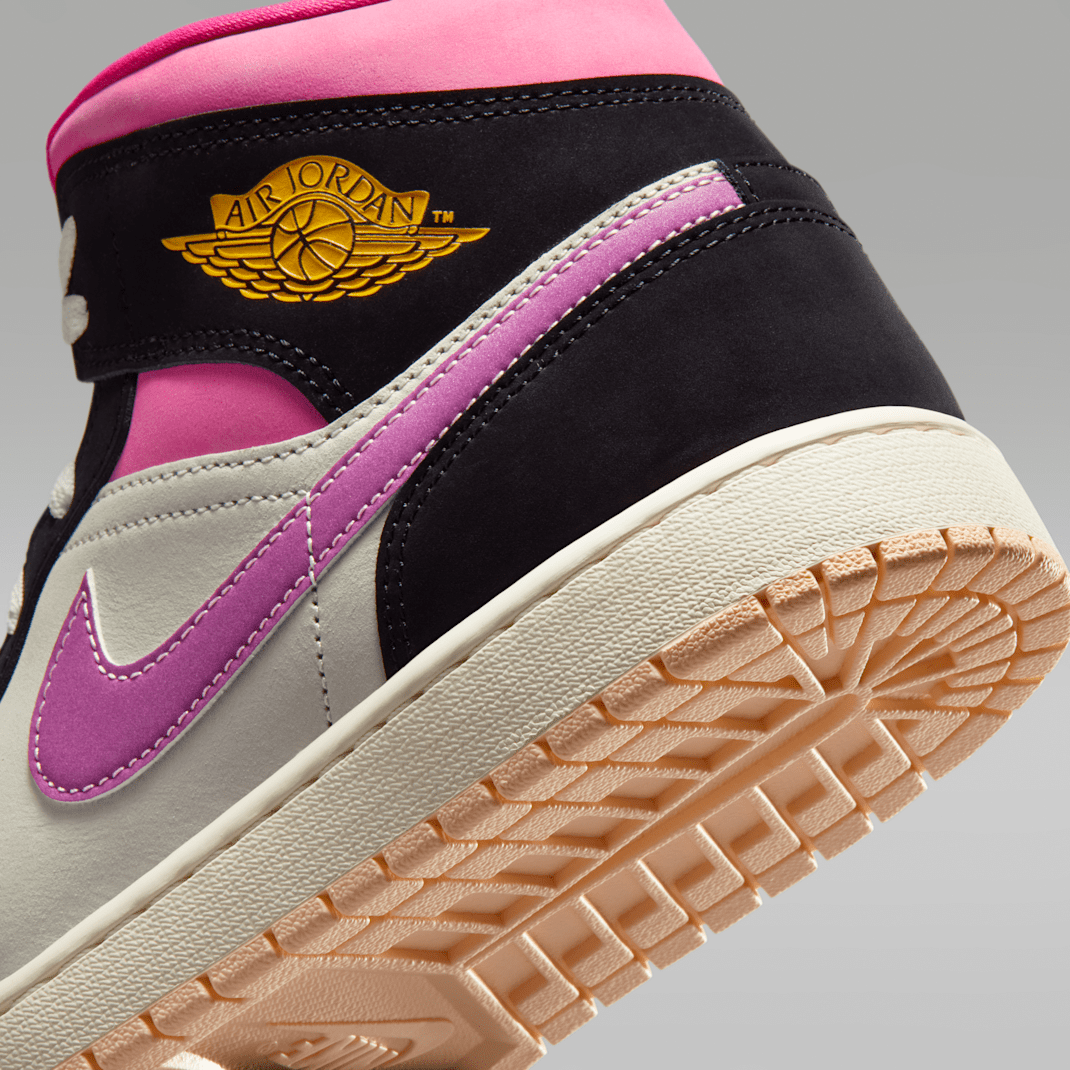 Black/Sail/Pinksicle/University Gold