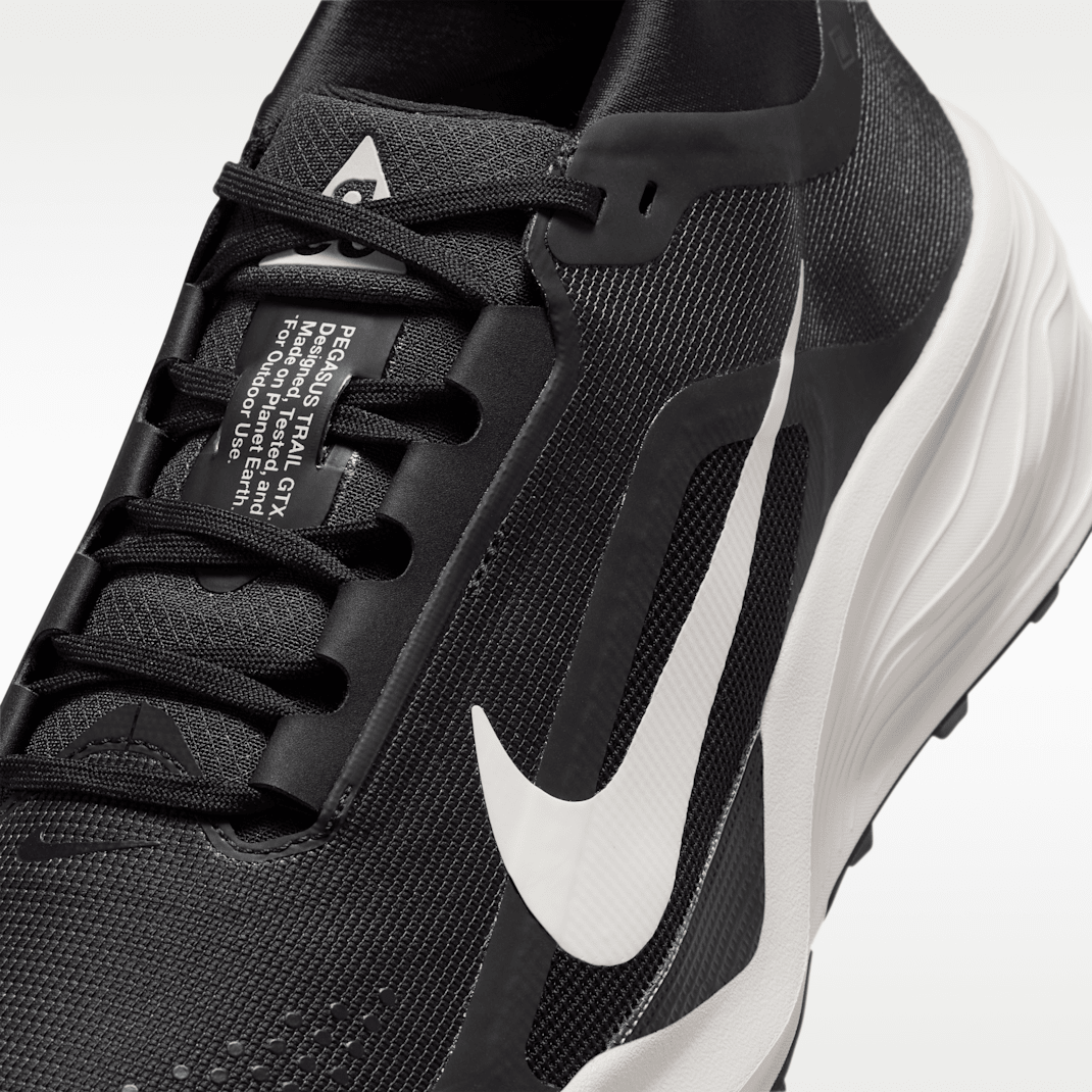 Black/Light Orewood Brown/Anthracite/Summit White
