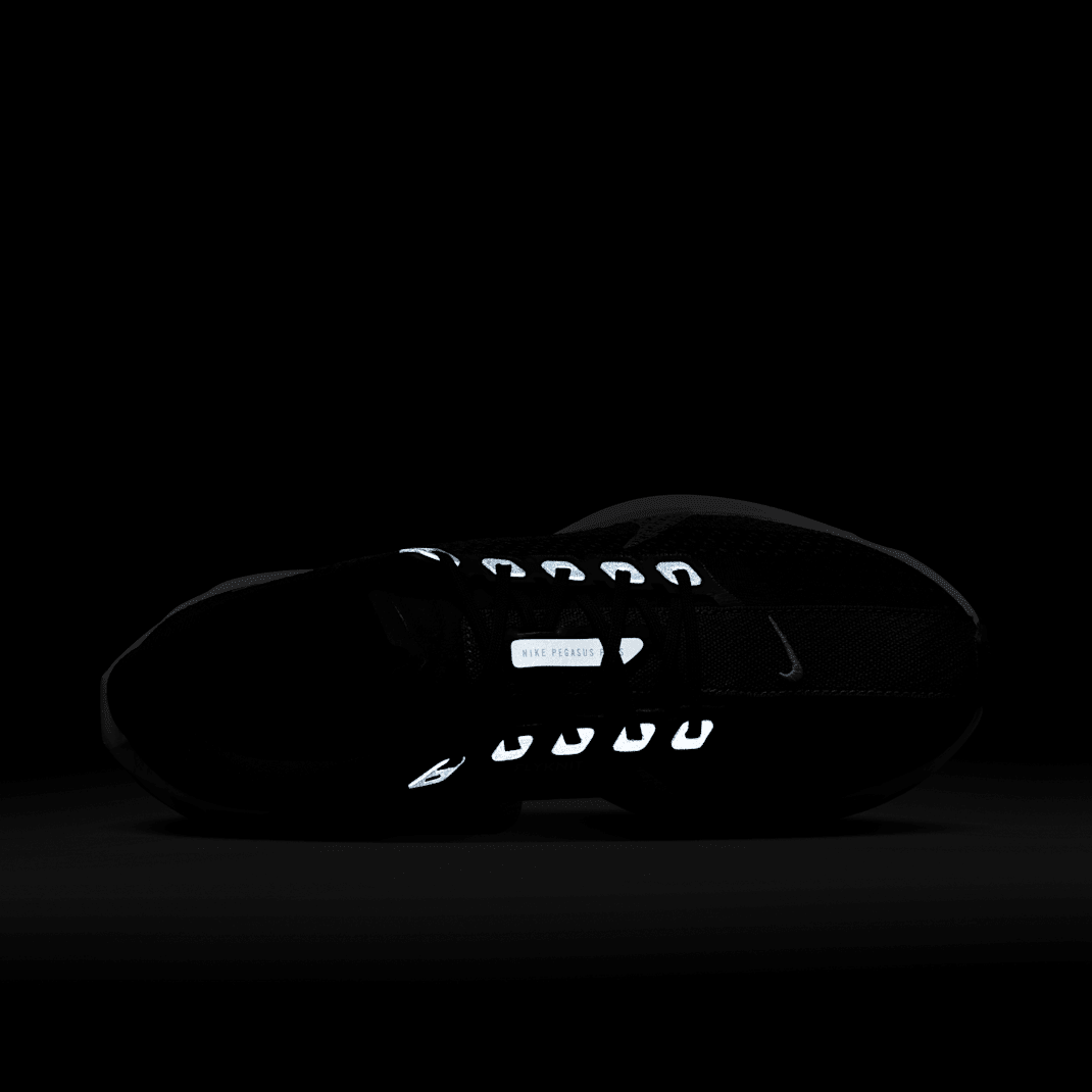 Black/Anthracite/White/Pure Platinum