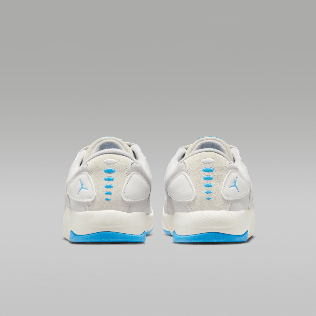 Summit White/Dark Powder Blue/University Blue/Vast Grey