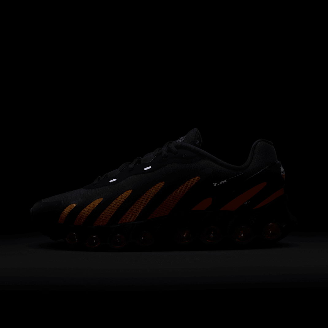 Black/Hyper Crimson/Laser Orange/Dark Copper