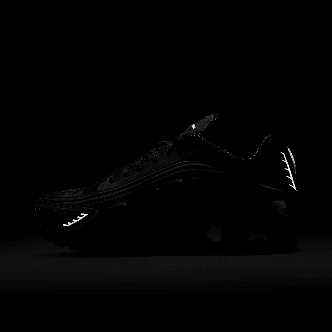 Black/Black/Max Orange/Black