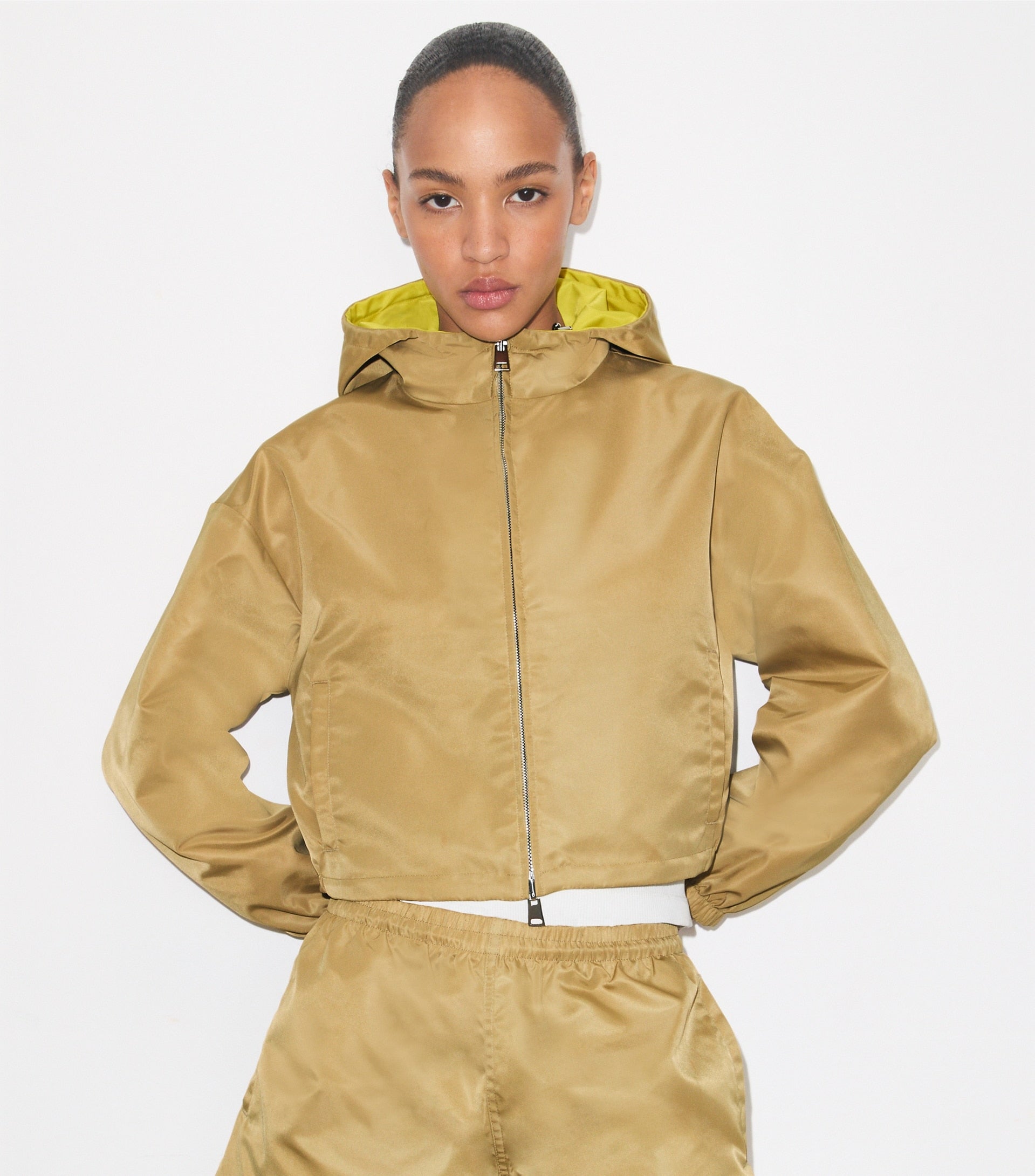 beige