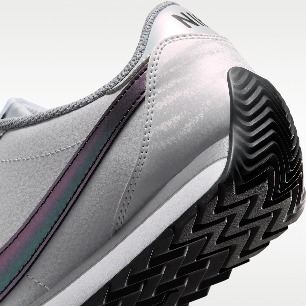 Pure Platinum/Dark Smoke Grey/White/Black