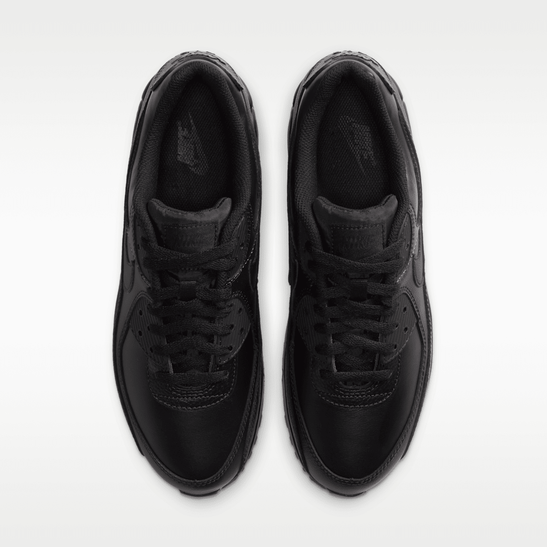 Black/Black/Black