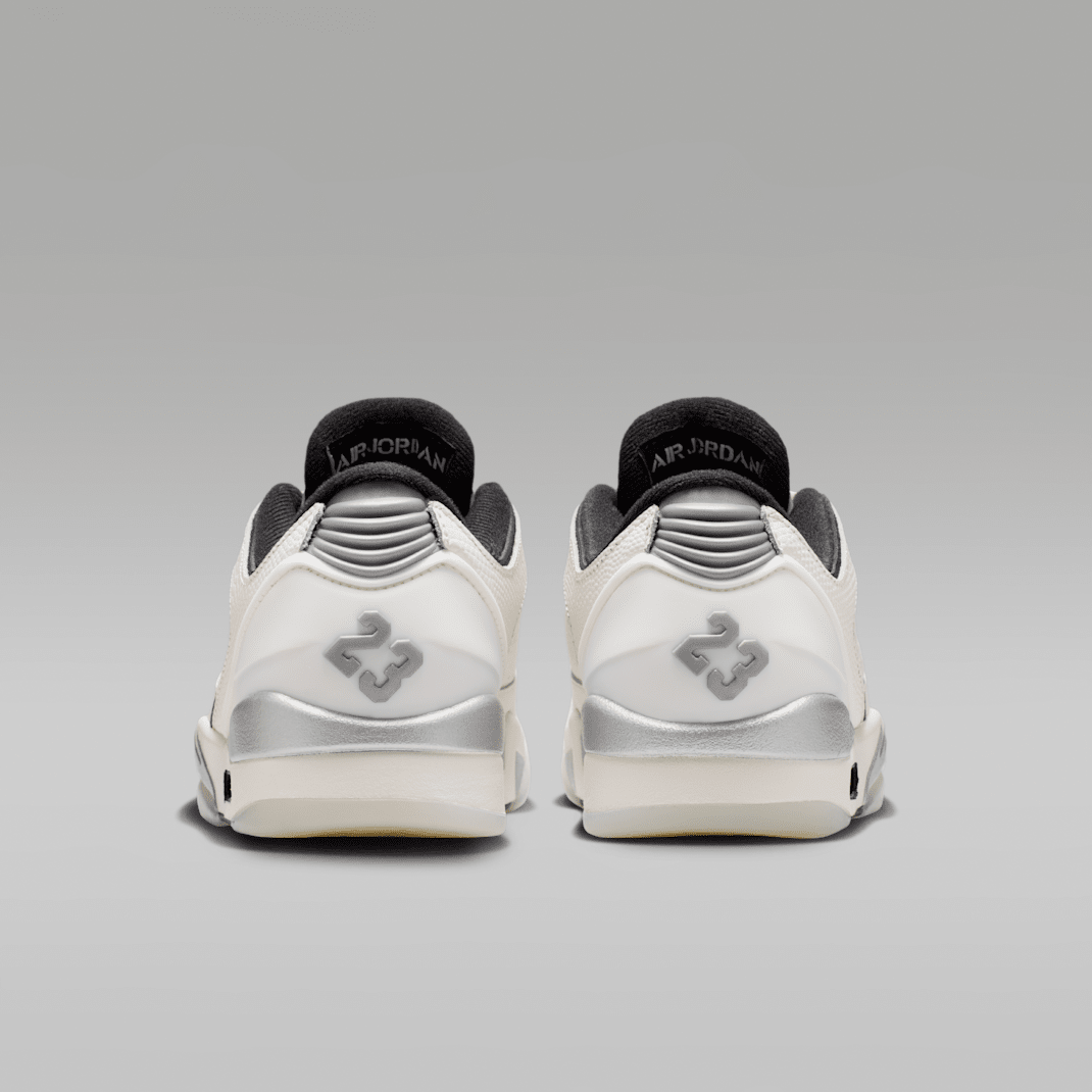 Sail/Black/Swan/Metallic Silver